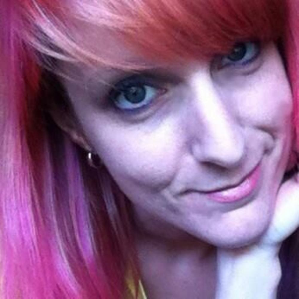 Meet your Posher, Emilee